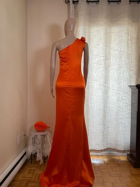 Othr One-Shoulder Orange Satin Gown with Side Slit - Picture 5 of 5